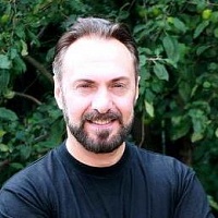 «В душе я романтик» 